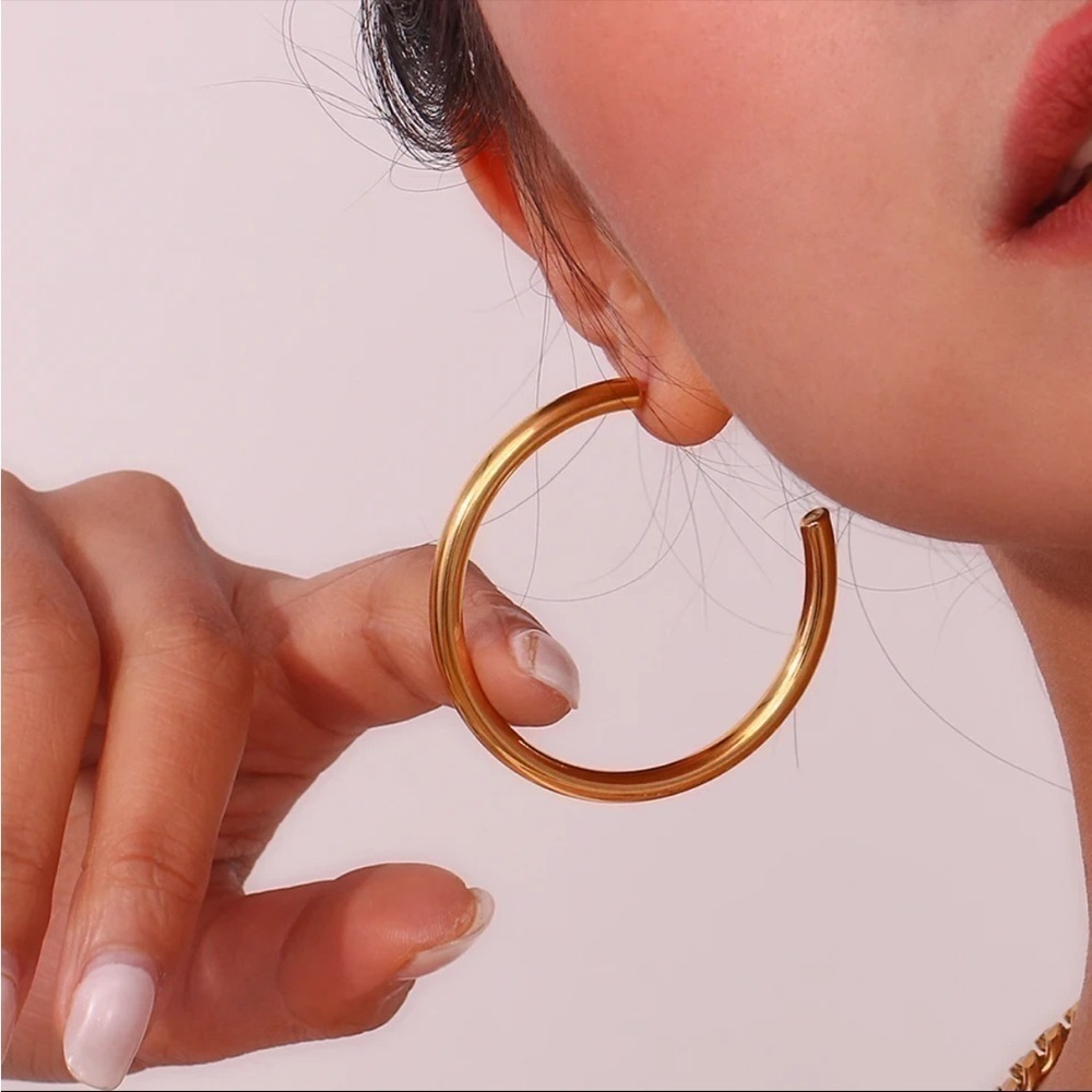 NEW Large Classic Gold Plated Hoop Earrings
